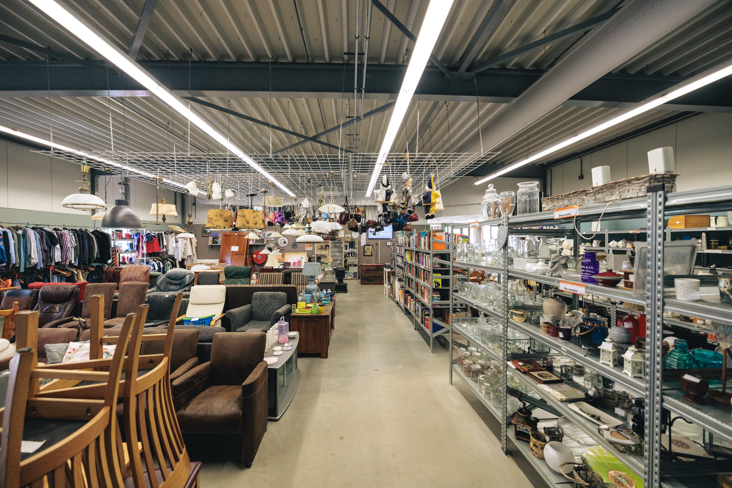 Interieur kringloopwinkel